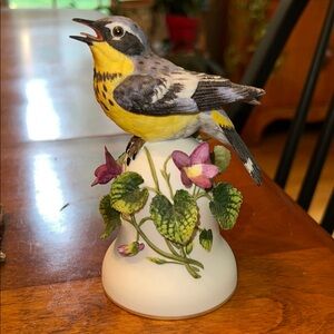 Franklin Mint vintage collectible bird bell in excellent condition.
